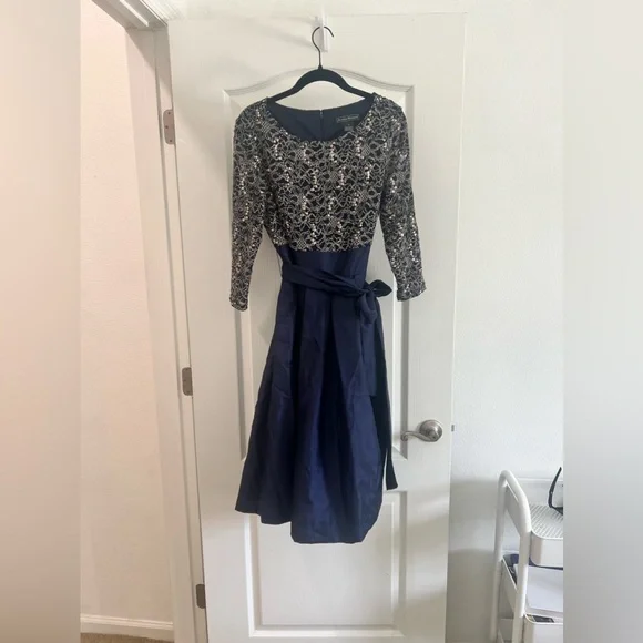 Jessica Howard Lace & Sequin Bodice Flare Dress SZ 10 - Picture 2 of 7